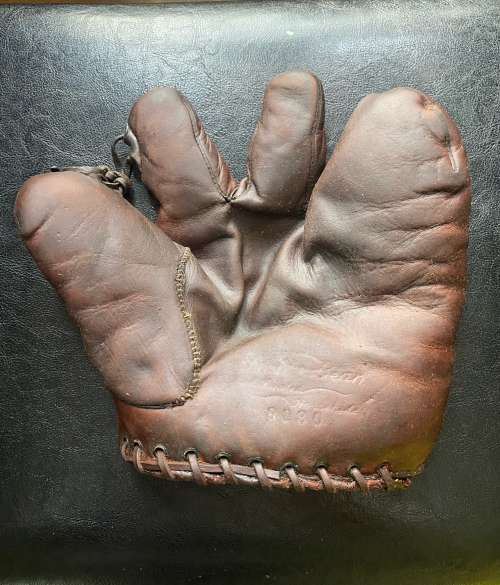 Stall & Dean 8080 3 Finger Front