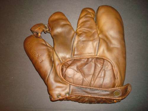 Woody English Stall & Dean 8055 Back