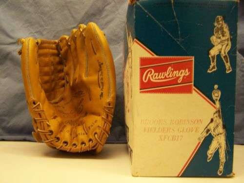 Brooks Robinson Rawlings XFCB17 Box