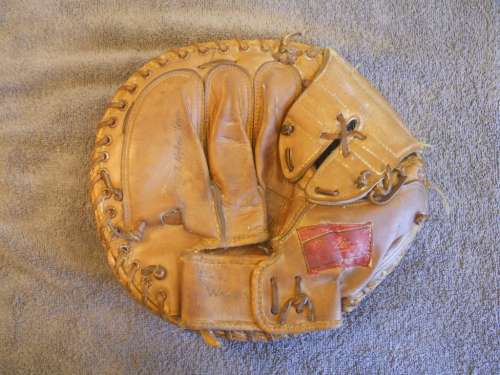 Joe Azcue Rawlings 216 Back