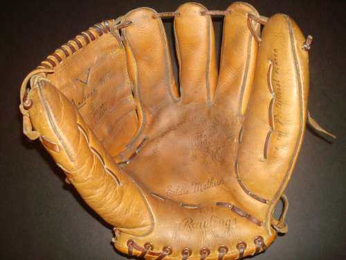 Eddie Mathews Rawlings EM HOH Front