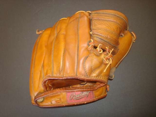 Hank Bauer Rawlings PM5 Back