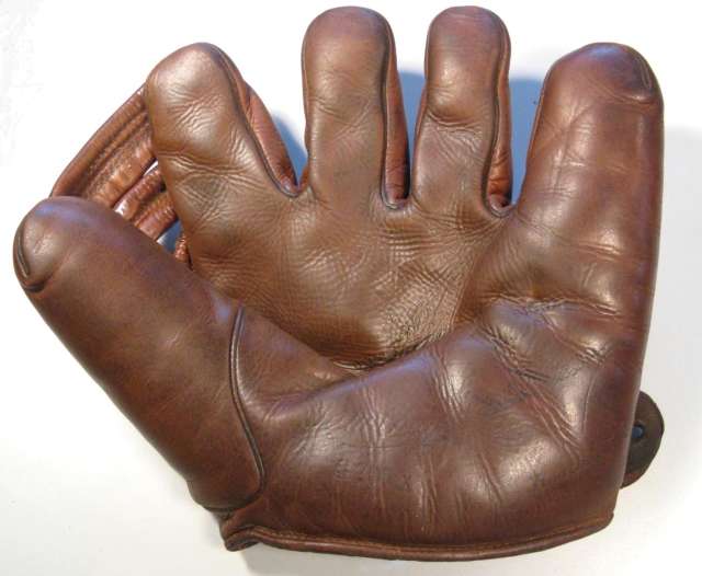 Hank Greenberg Rawlings 700X Front