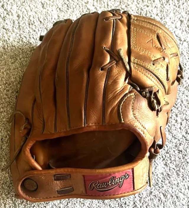 Harvey Haddix Rawlings HH Back