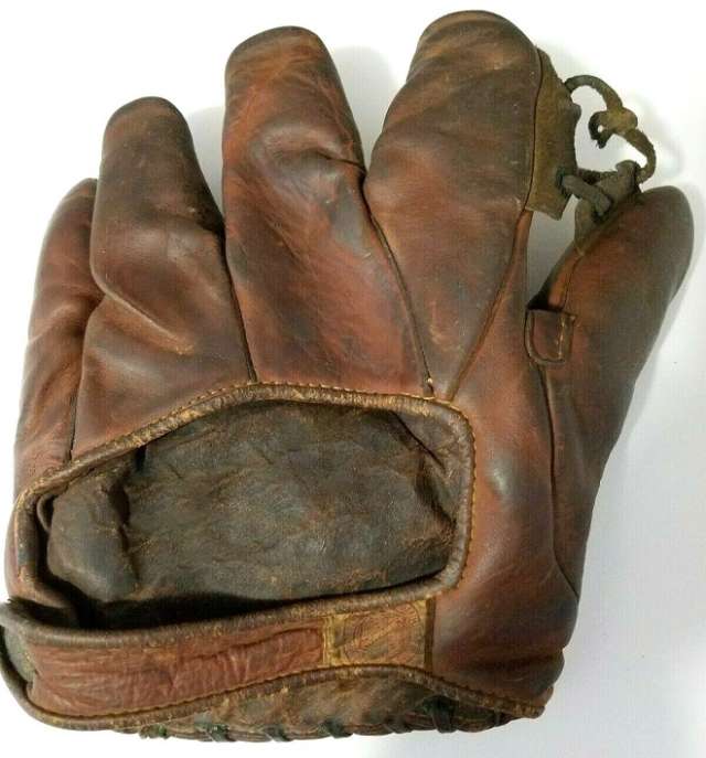 Rawlings Cross Lace Back