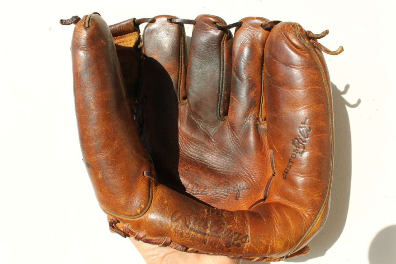 Red Rolfe Rawlings RR Front Rawlings Baseball Glove Collector