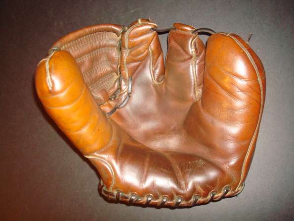 Stan Musial Rawlings PMM Front