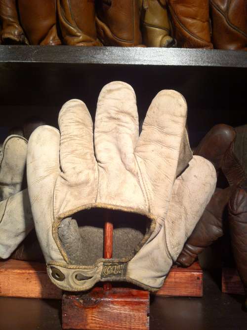 A.J. Reach Full Web White Asbestos Back