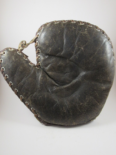 Spalding Basemitt Black Front