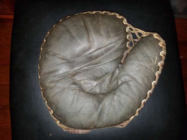 Spalding Basemitt Lefty Front