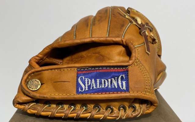 Bobby Hoffman Spalding 1077 Back