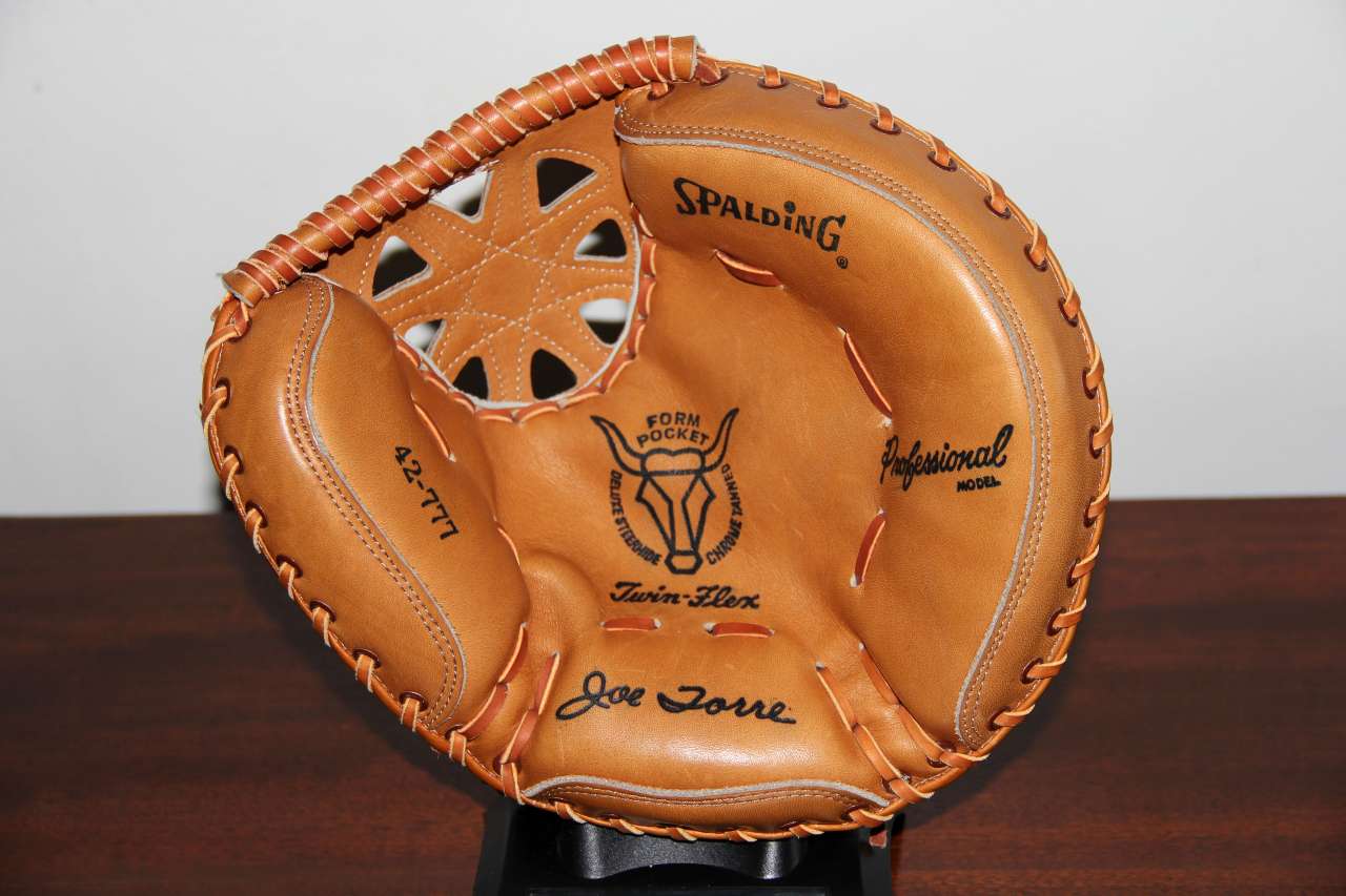 Joe Torre Spalding 42777 Front Catchers Mitts Spalding Baseball