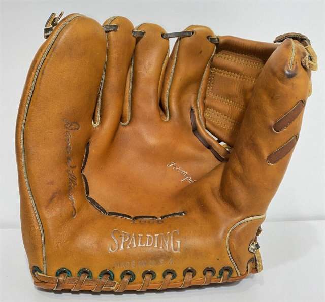 Davey Williams Spalding 1006 Front