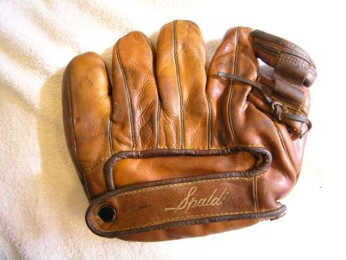 frankie-frisch-spalding-128-righty-back-doug