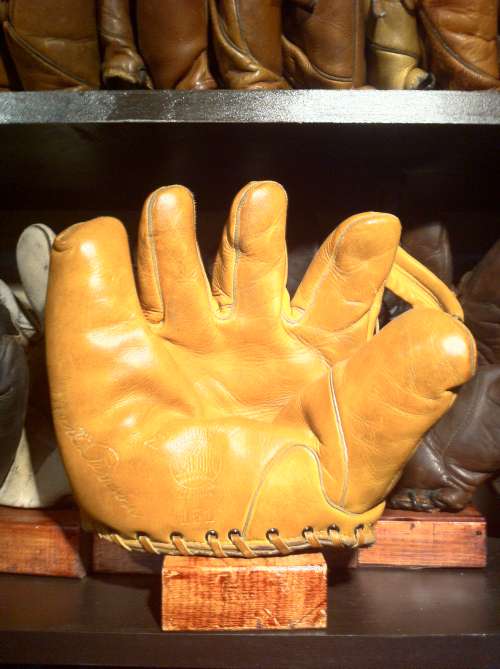 Monte Pearson Spalding 151 Front