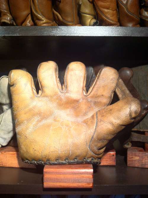 Pinky Whitney Spalding Lefty Front