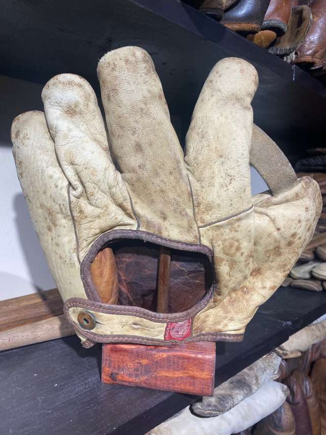 Spalding 1 Inch Web Back