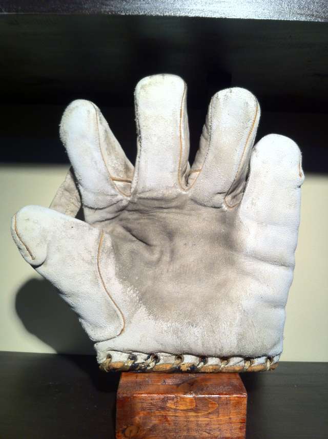 Spalding 1 Inch Web White Front