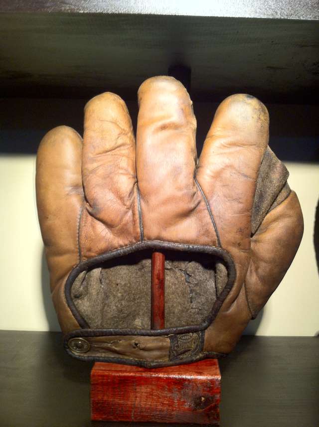 Spalding Full Web With Asbestos Lining Back