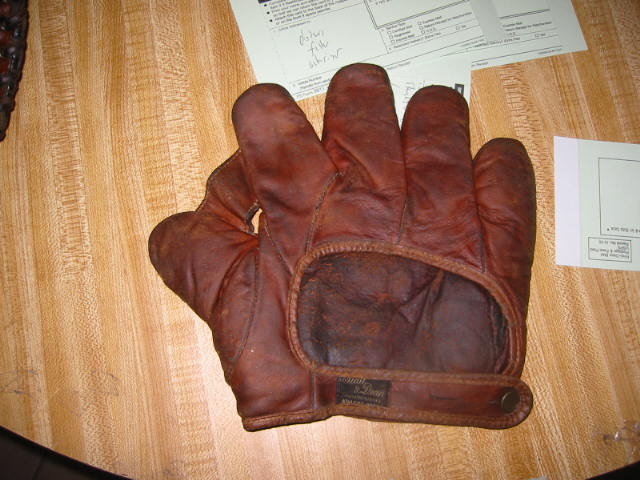 Stall & Dean 1 Inch Web Lefty Back