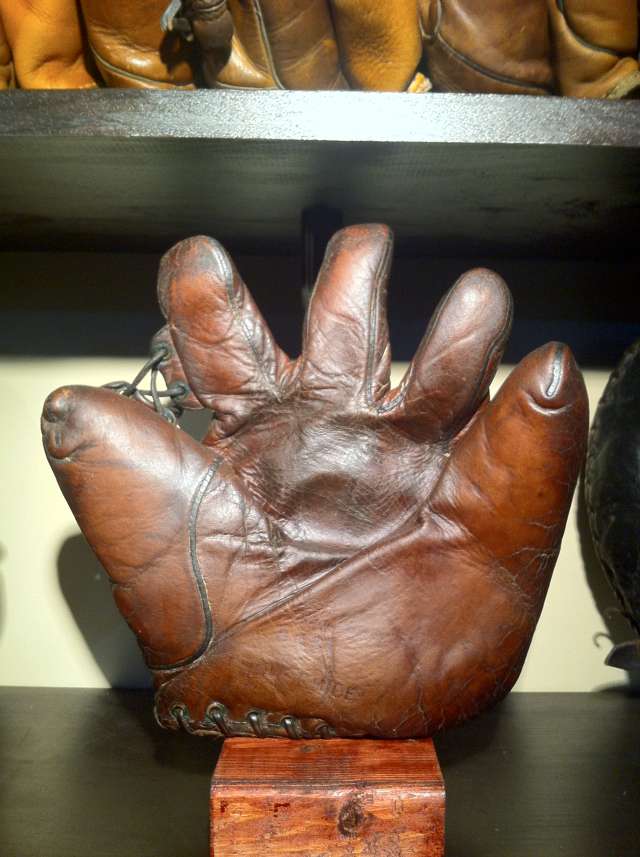 Stall & Dean 8051 Front