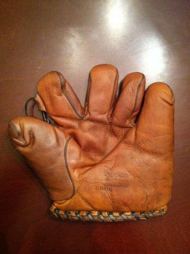 Stall & Dean 8066 Front