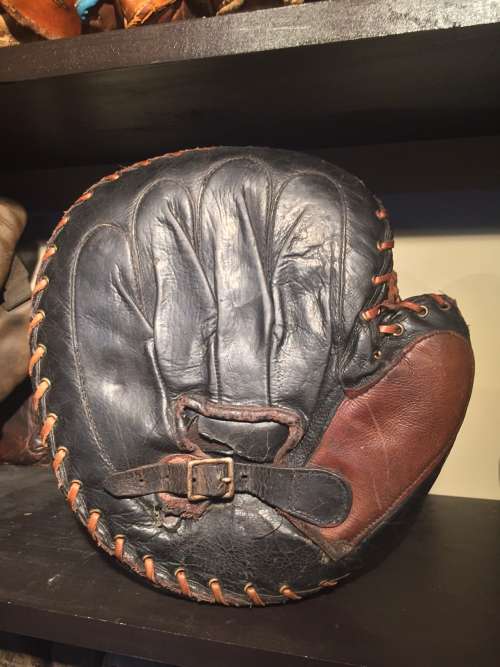 Stall & Dean Catchers Mitt Black Back