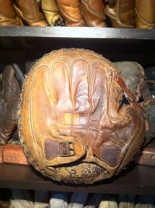 Stall & Dean Catchers Mitt Brown Back