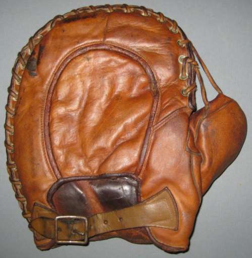 Stuffy McInnis Stall & Dean Basemitt Back