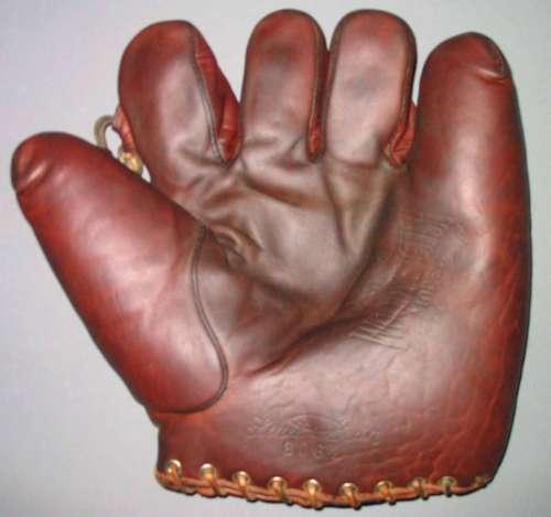 Woodie English Stall & Dean 8061 Front