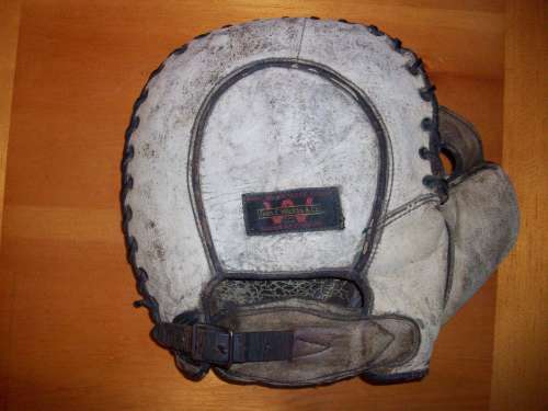 Thomas E. Wilson White 1 Inch Web Back