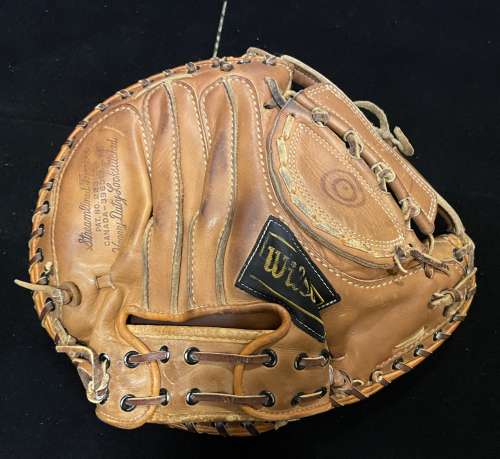 Roy Campanella Wilson A2400 Personal Model Catchers Mitt Back
