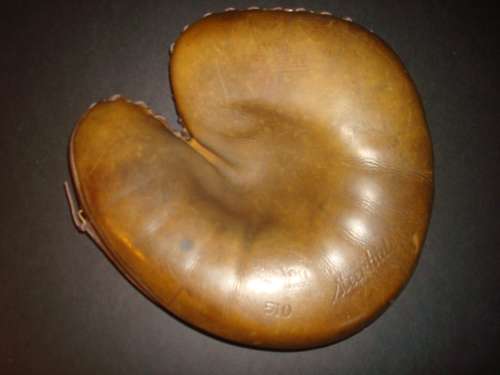 Wilson Western 510 Zipper Catchers Mitt Front