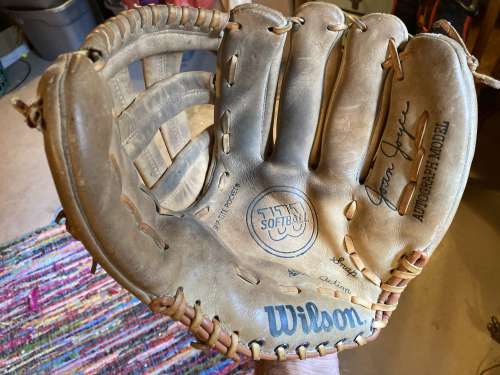 Joan Joyce Wilson A9831 Front