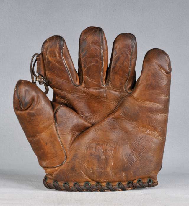 Rajah Hornsby Wilson 972 Front