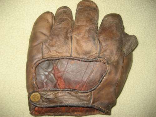 Thomas E. Wilson 608S Back