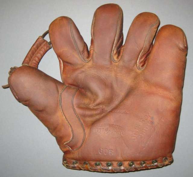 Travis Jackson Wilson Western 608 Front