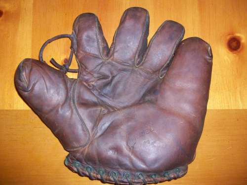 Virgil Barnes Wilson-Western 631 Front