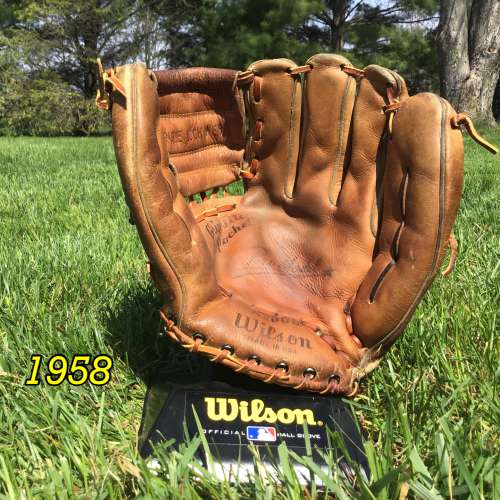 1958 Wilson A2000 Front