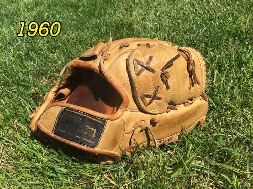 1960 Wilson A2000 Back