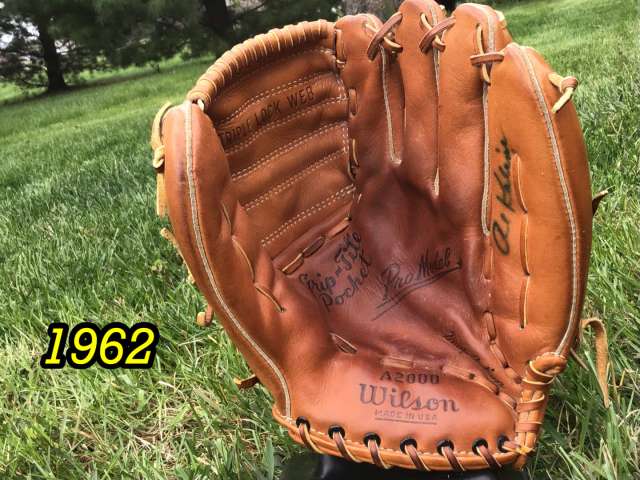 1962 Wilson A2000 Front