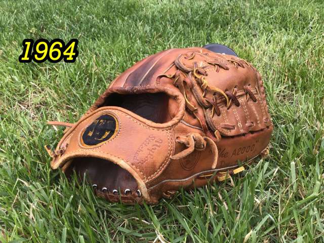 1964 Wilson A2000 Back