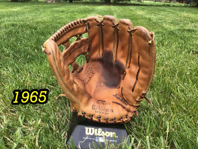 1965 Wilson A2000 Front