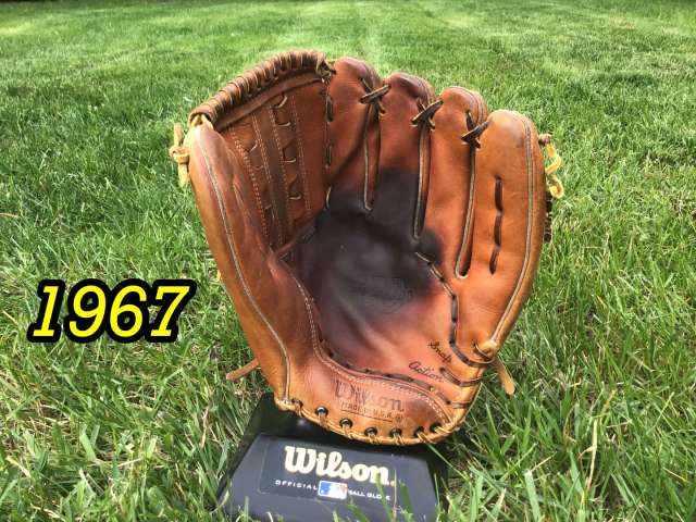 1967 Wilson A200 Front