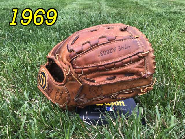 1969 Wilson A2000 Back