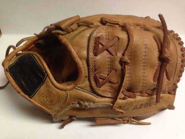 1961 Wilson A2000 1 Back