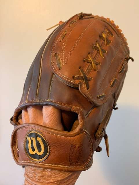 Wilson A2000 9 Back