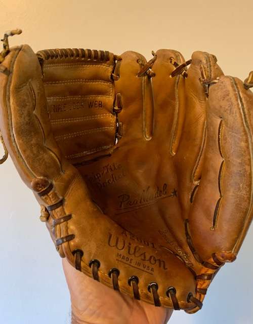 Wilson A2001 6 Front