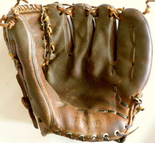 Wilson A2001 Front